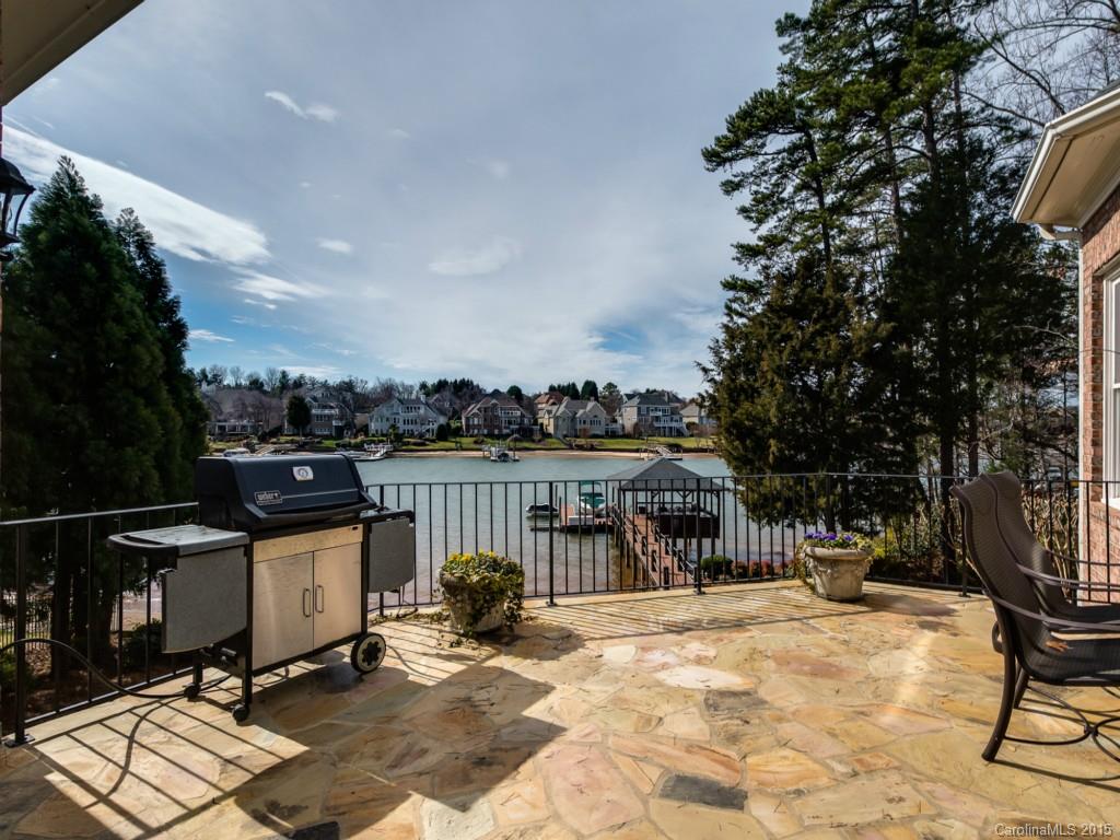 The Peninsula - Residential