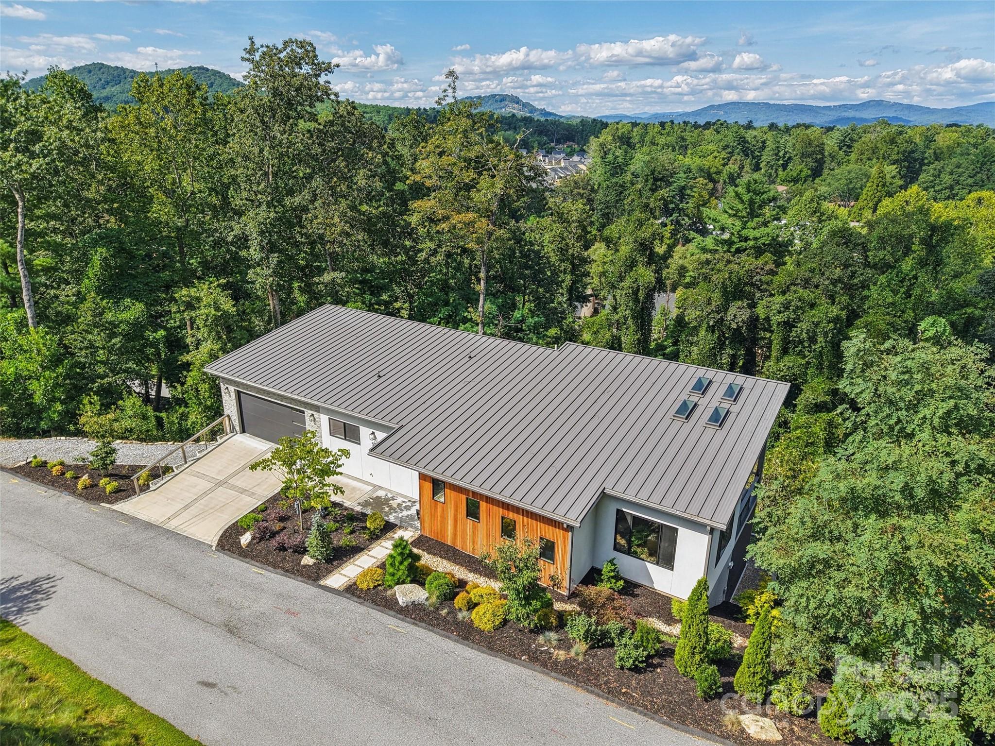 55 Laurel Spring Lane