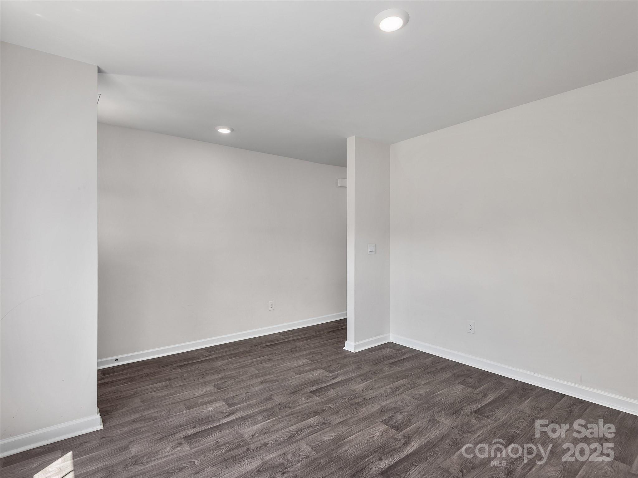 8 Madelyn Drive