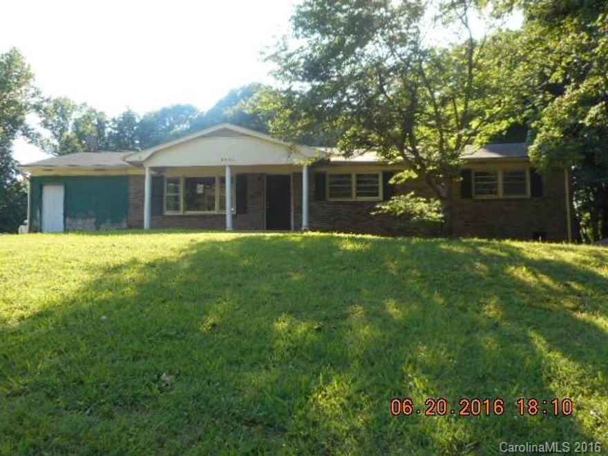 Investor special with a lot of renovation potential.  Property is owned by US Dept. of HUD, Case #381-741782, Insurability Code - Insurable with Repair Escrow, Subject to Appraisal, Seller makes no representations or warranties as to the property condition, HUD Homes are sold AS-IS, Pre-1978 Properties to include LBP Notices, Equal Housing Opportunity, Seller may contribute up to 3% for buyer's closing costs upon buyer request. BID ACCEPTED