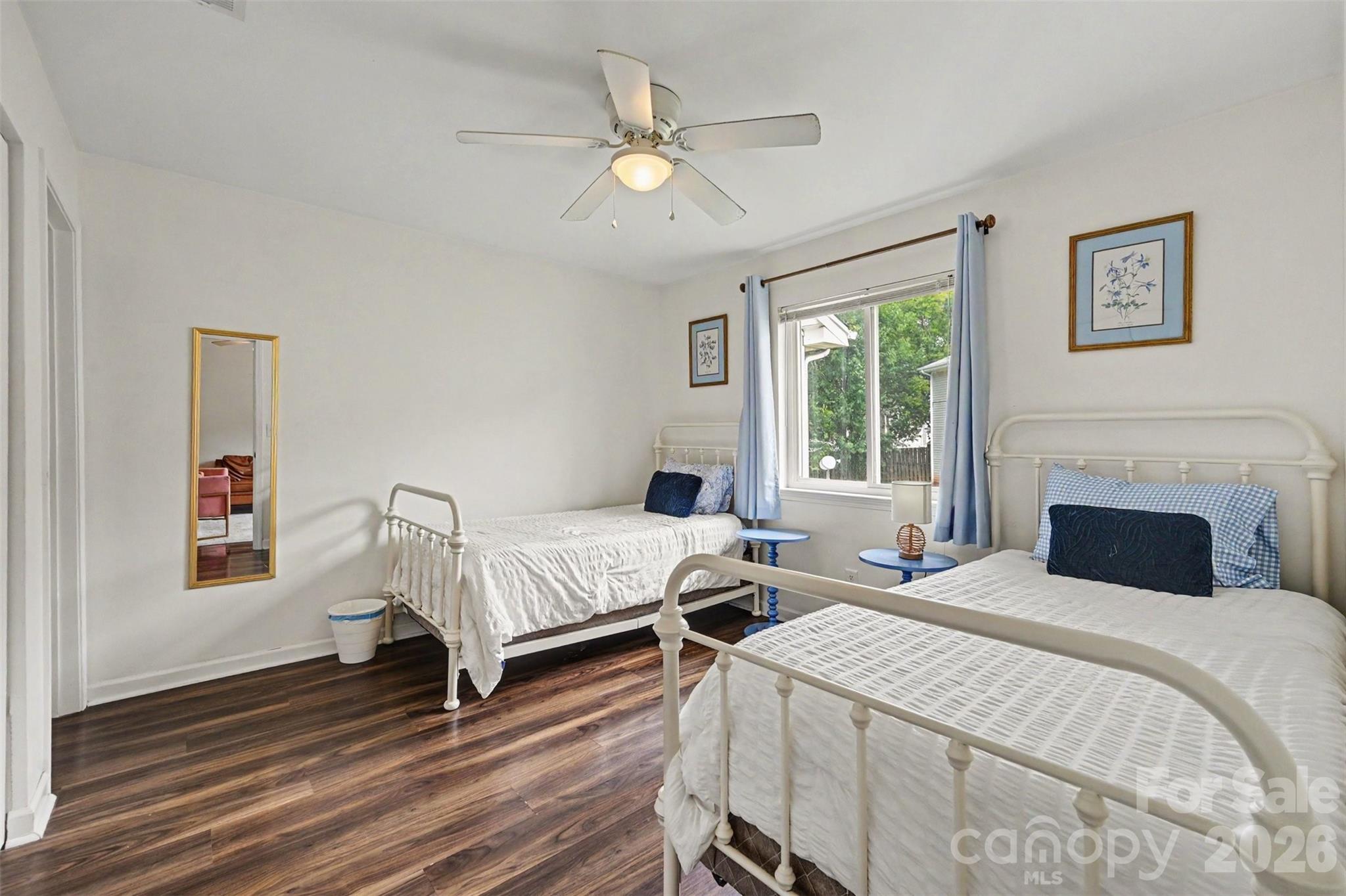 1654 Eagles Place