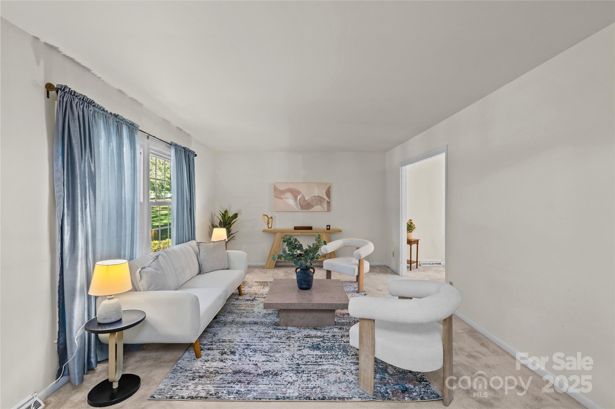 908 Lynbrook Drive