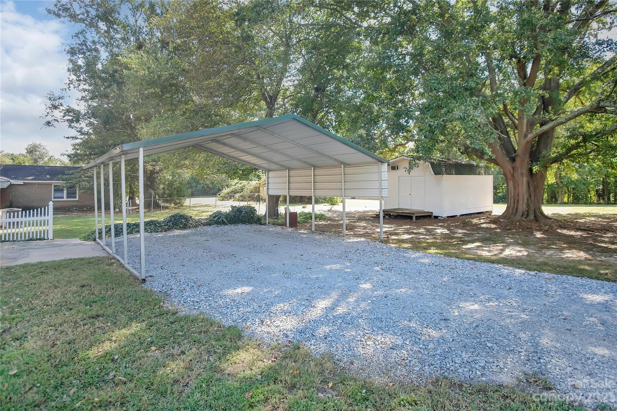 Woodlawn Park - Residential