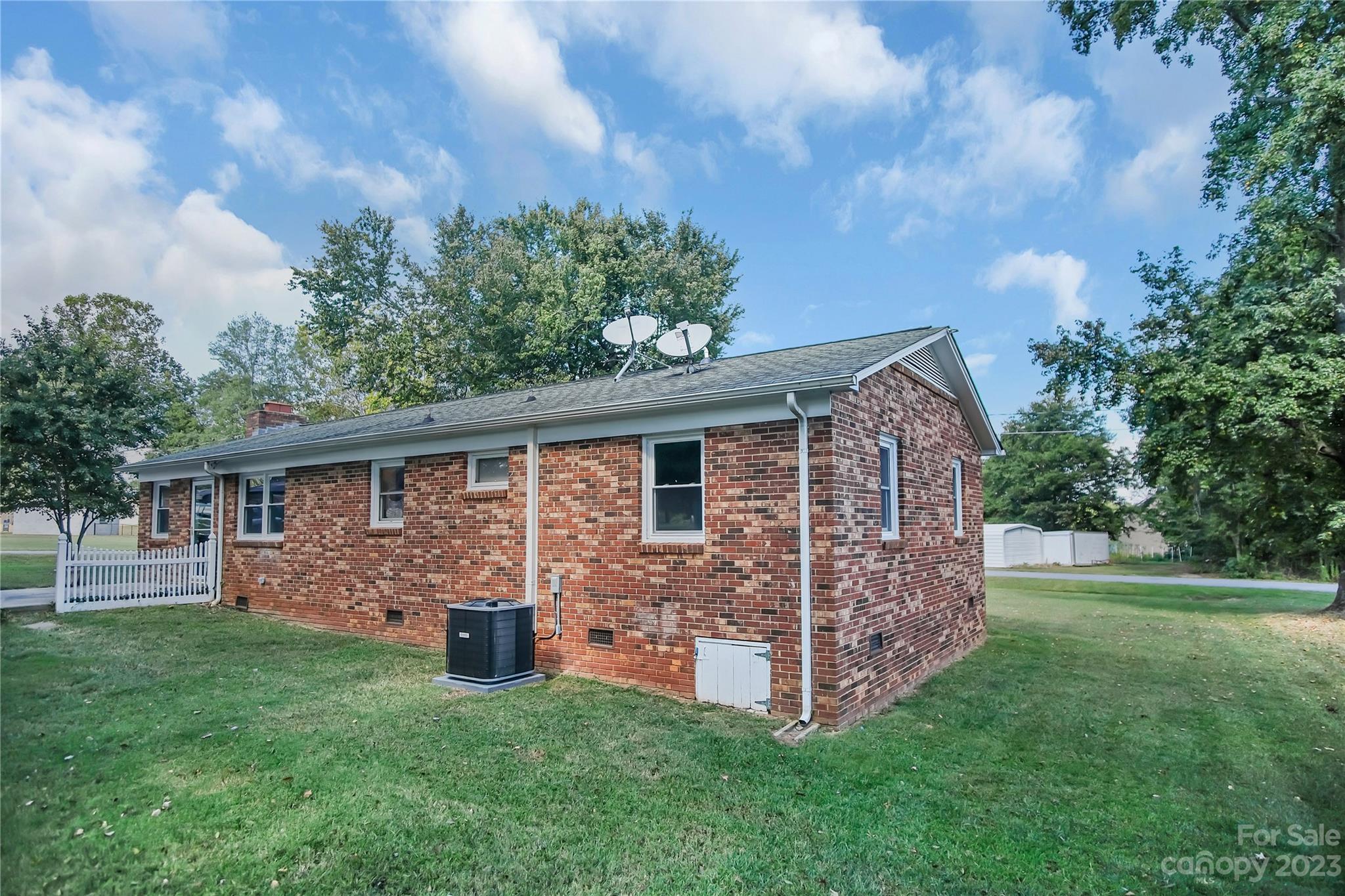 Woodlawn Park - Residential