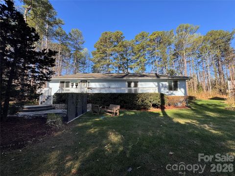 Photo of 12251 Mallard Ridge Drive, Charlotte, NC 28269 (MLS # 4362370)