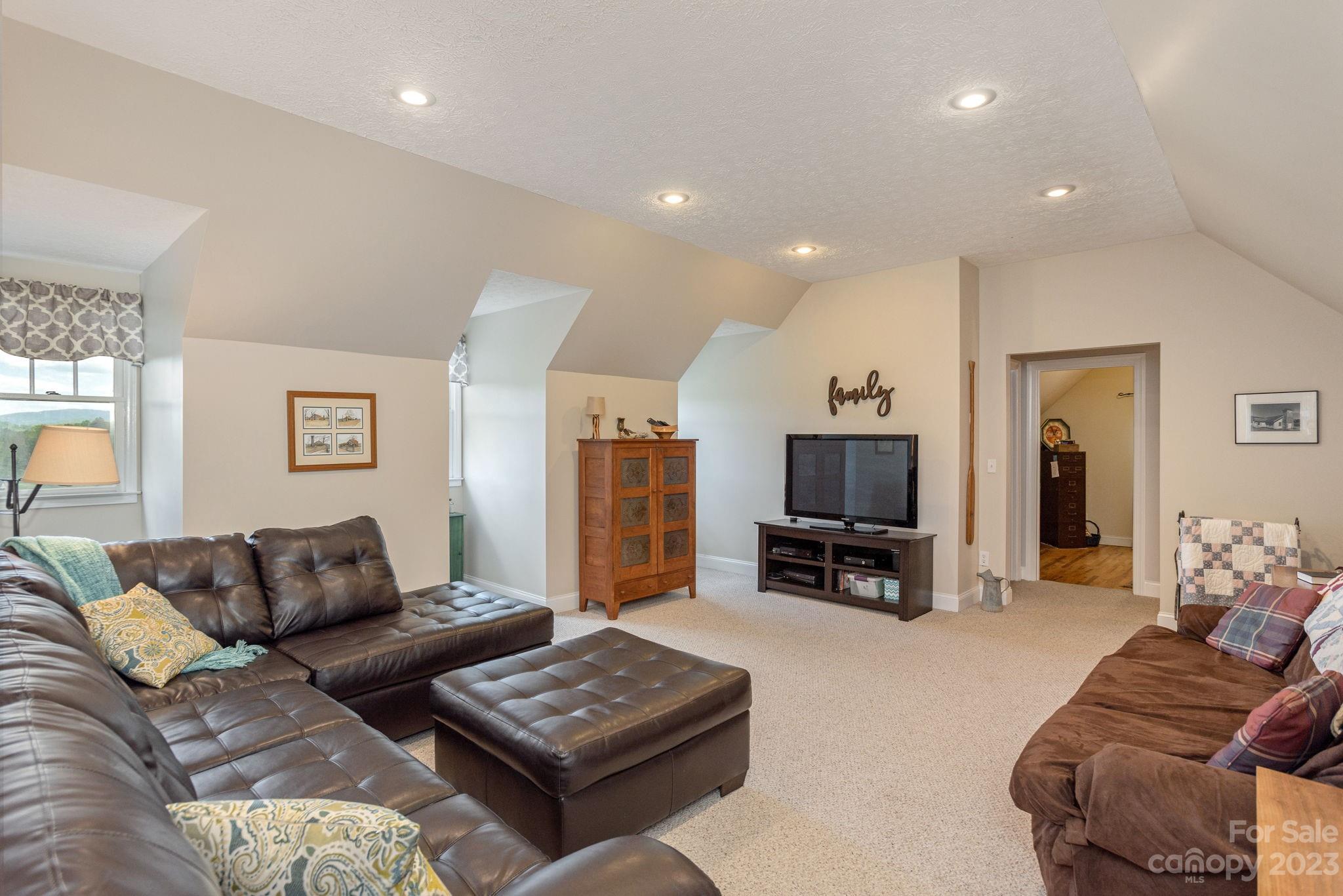 Cross Creek Farms - Residential