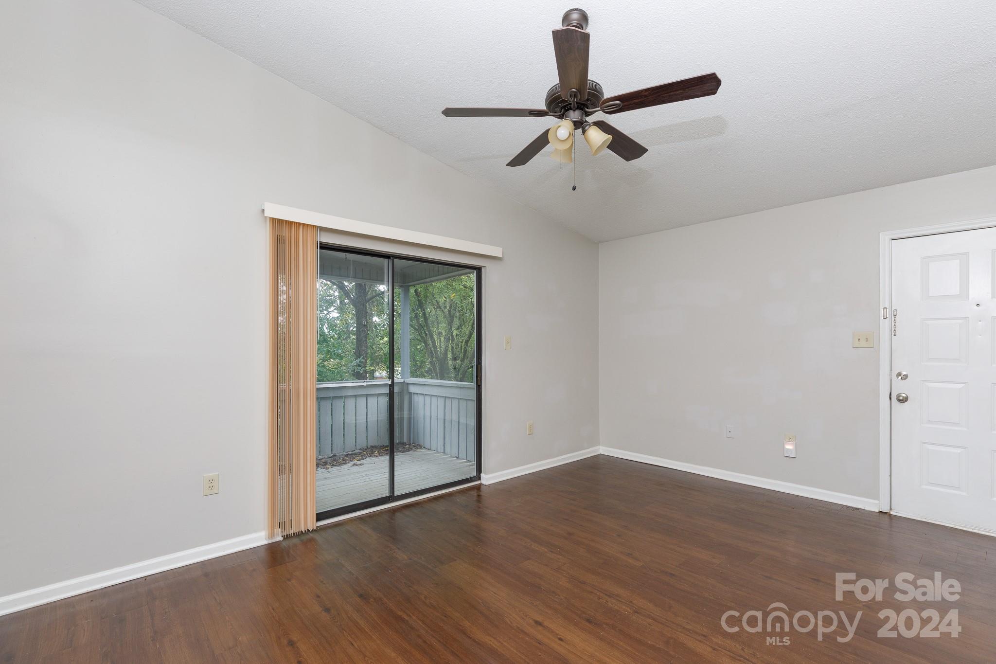 Hunters Chase - Residential