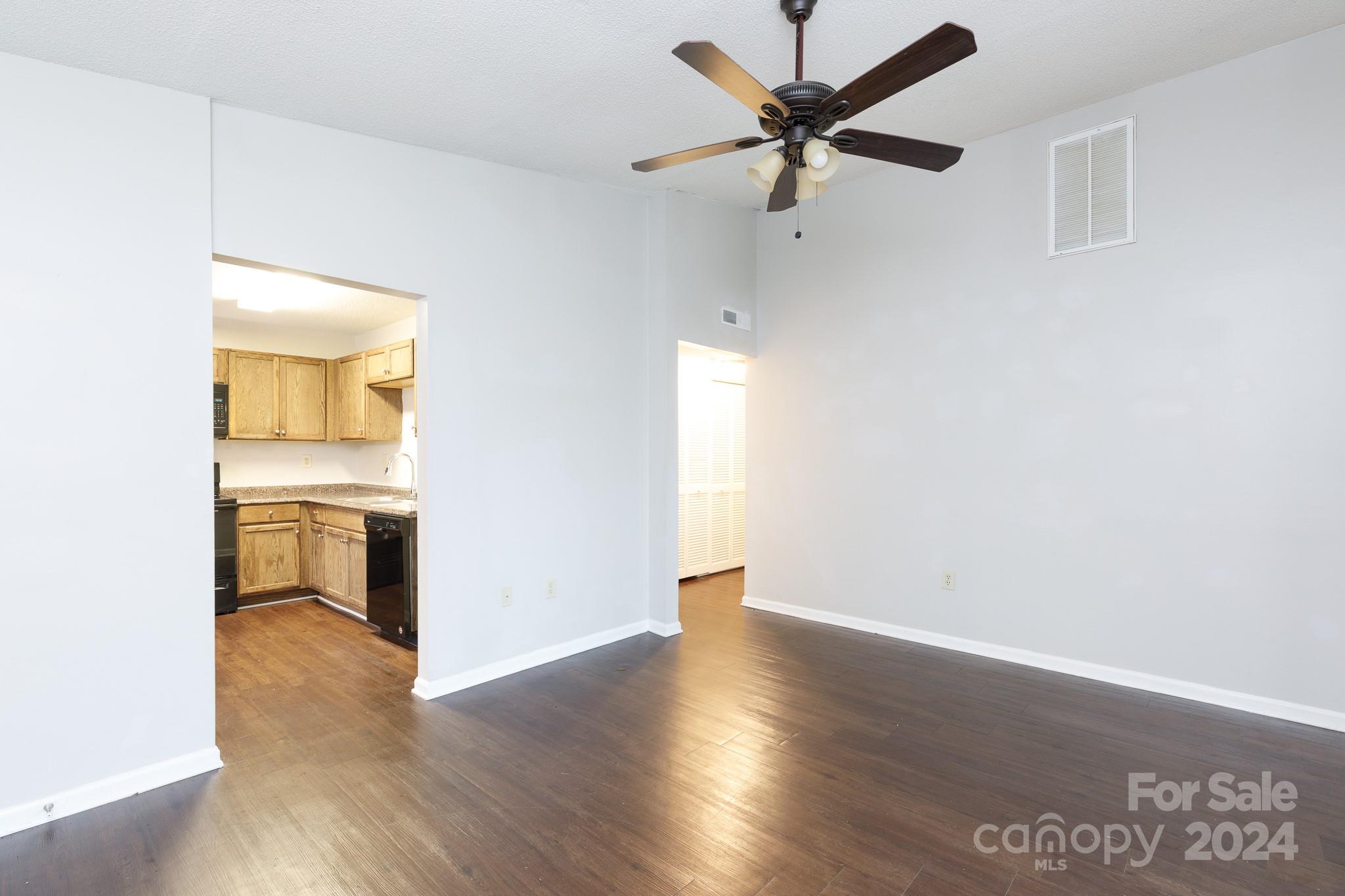 Hunters Chase - Residential