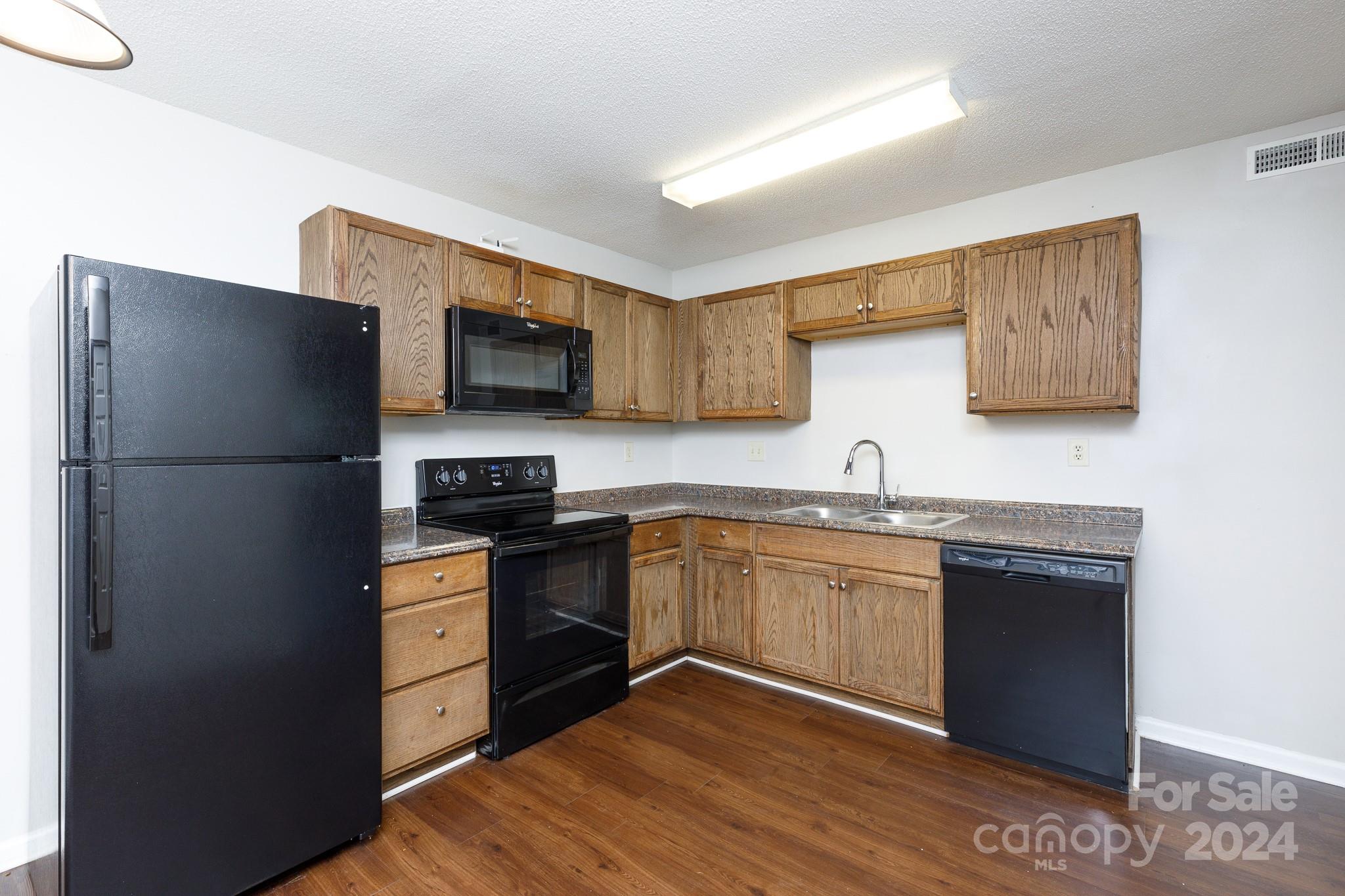 Hunters Chase - Residential