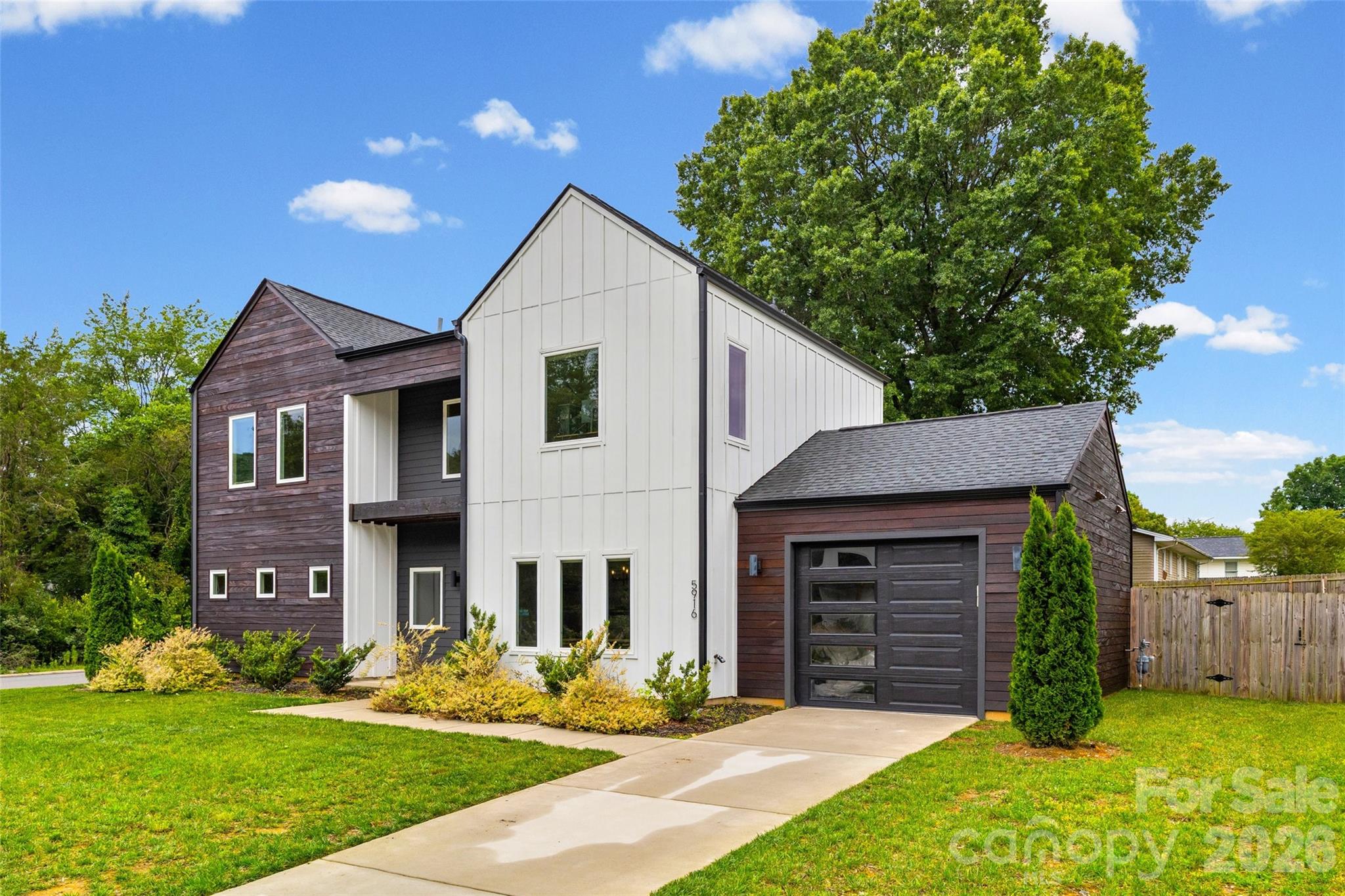 5916 Pepper Bush Lane