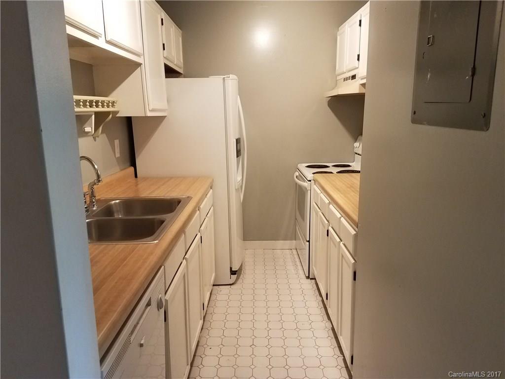 LAKE WYLIE WOODS - Residential