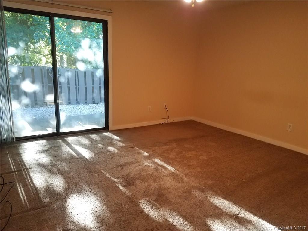 LAKE WYLIE WOODS - Residential