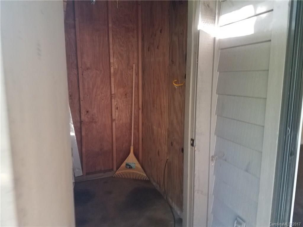 LAKE WYLIE WOODS - Residential