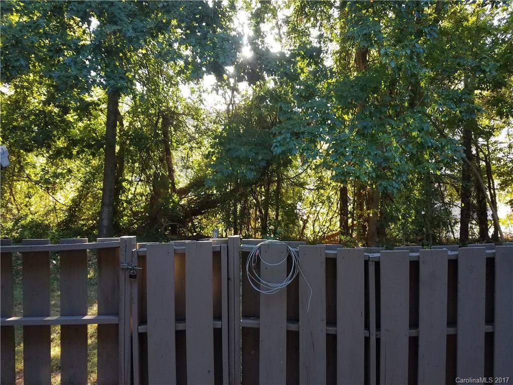 LAKE WYLIE WOODS - Residential