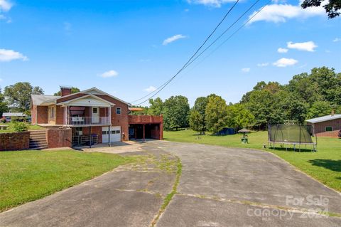 A home in Hickory