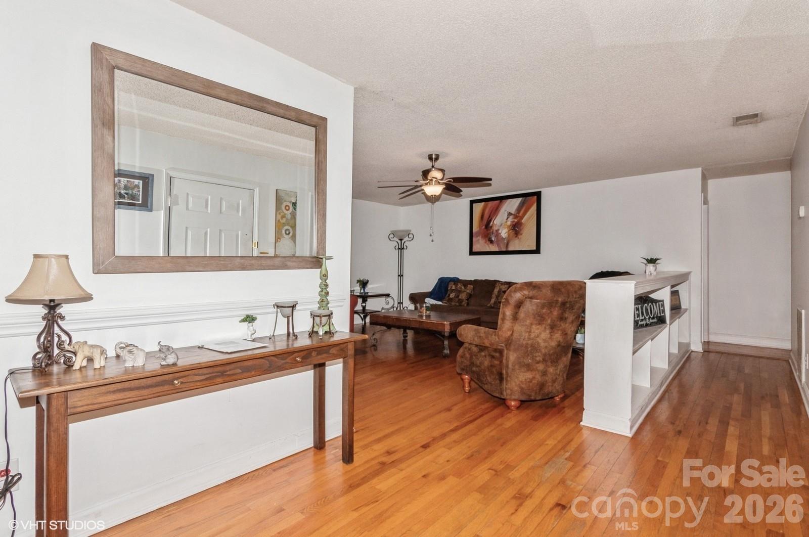 9938 Sandra Lane