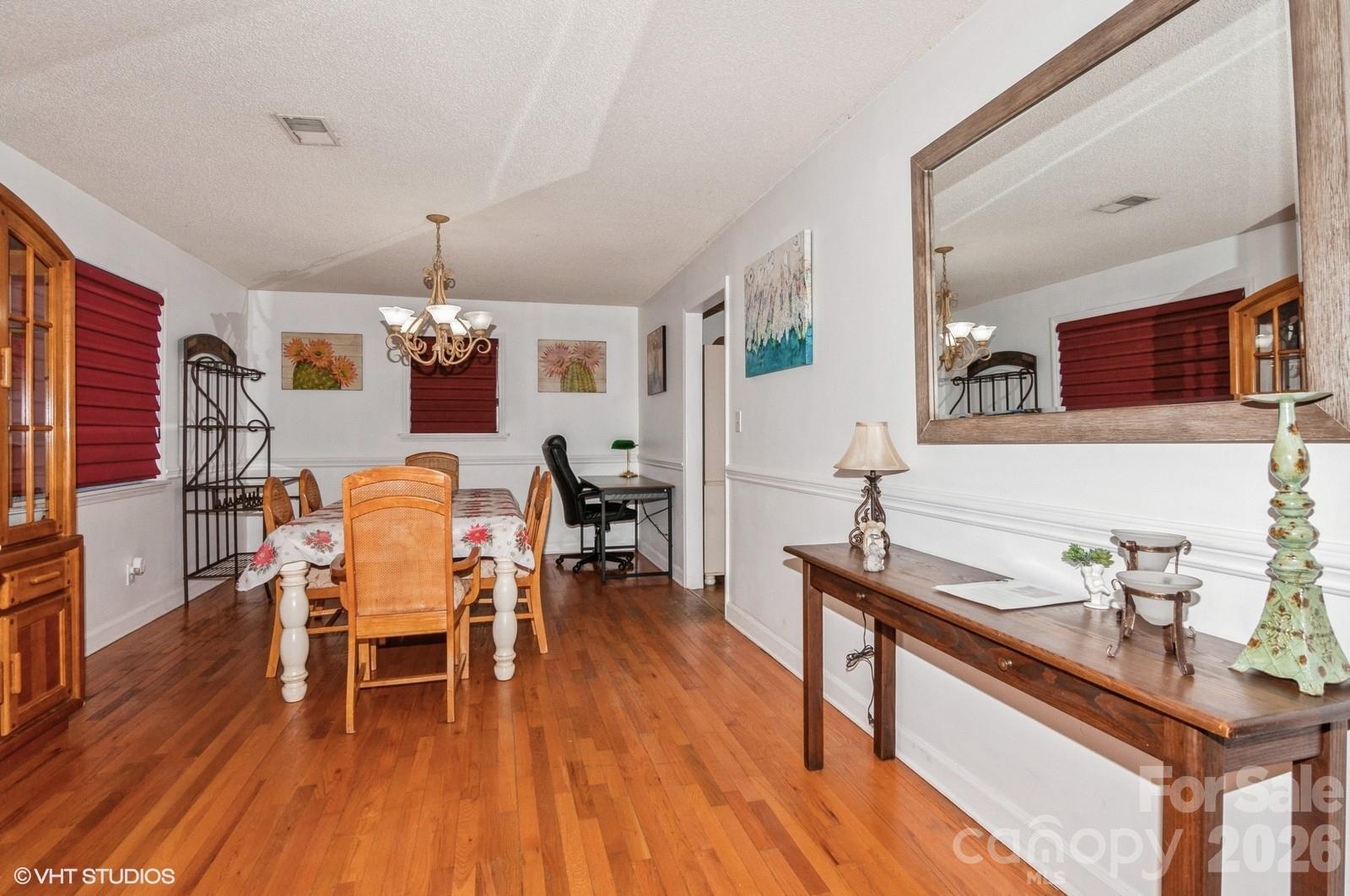 9938 Sandra Lane