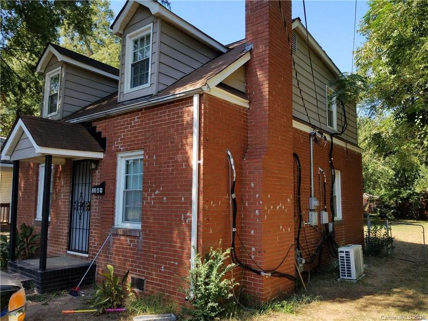 Recent renovation makes this an easy rental or great base for flip.  Investors snap everything up in this area, moments from downtown.  Hard to find 3-2 brick in this area.  High brick walls beg for covered porch and/or wrap around deck.  Heavily appreciating area and much development makes this a good investment.
Recent renovation gives you great base to go to next level, or use as a rental.  Updated pictures in route.
Rents quickly when available.  Big lot gives plenty of room