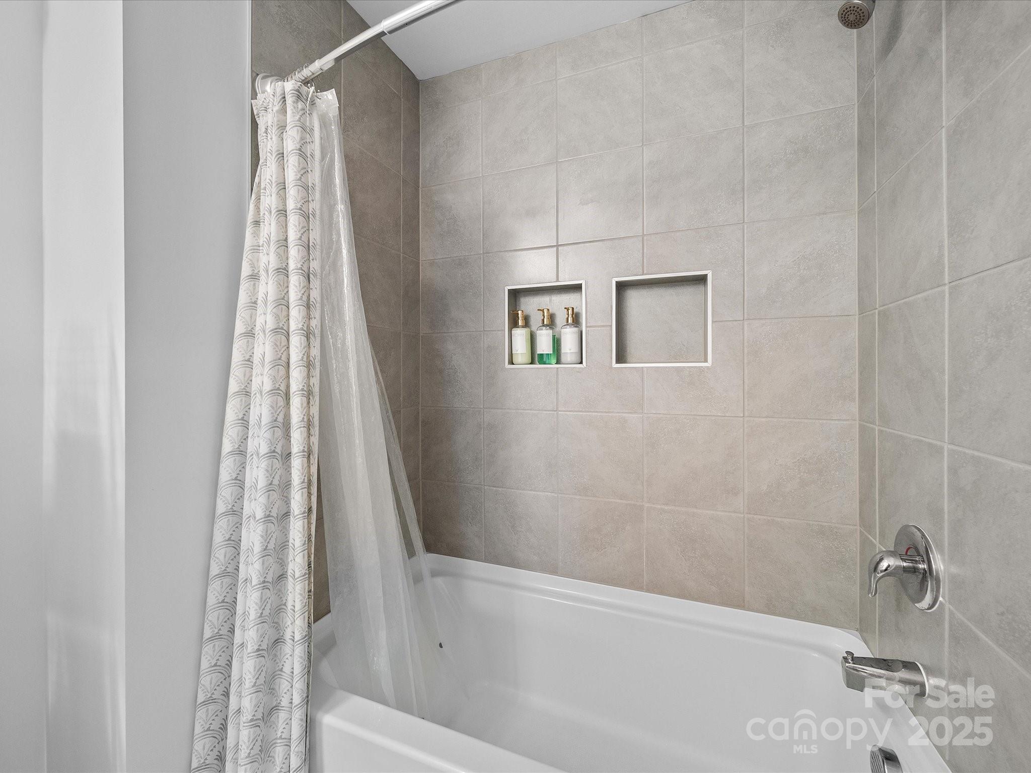 Davis Hills - Residential