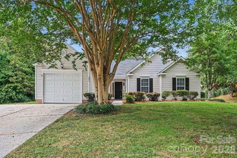 Photo of 104 S Willow Court, Mount Holly, NC 28120 (MLS # 4424587)