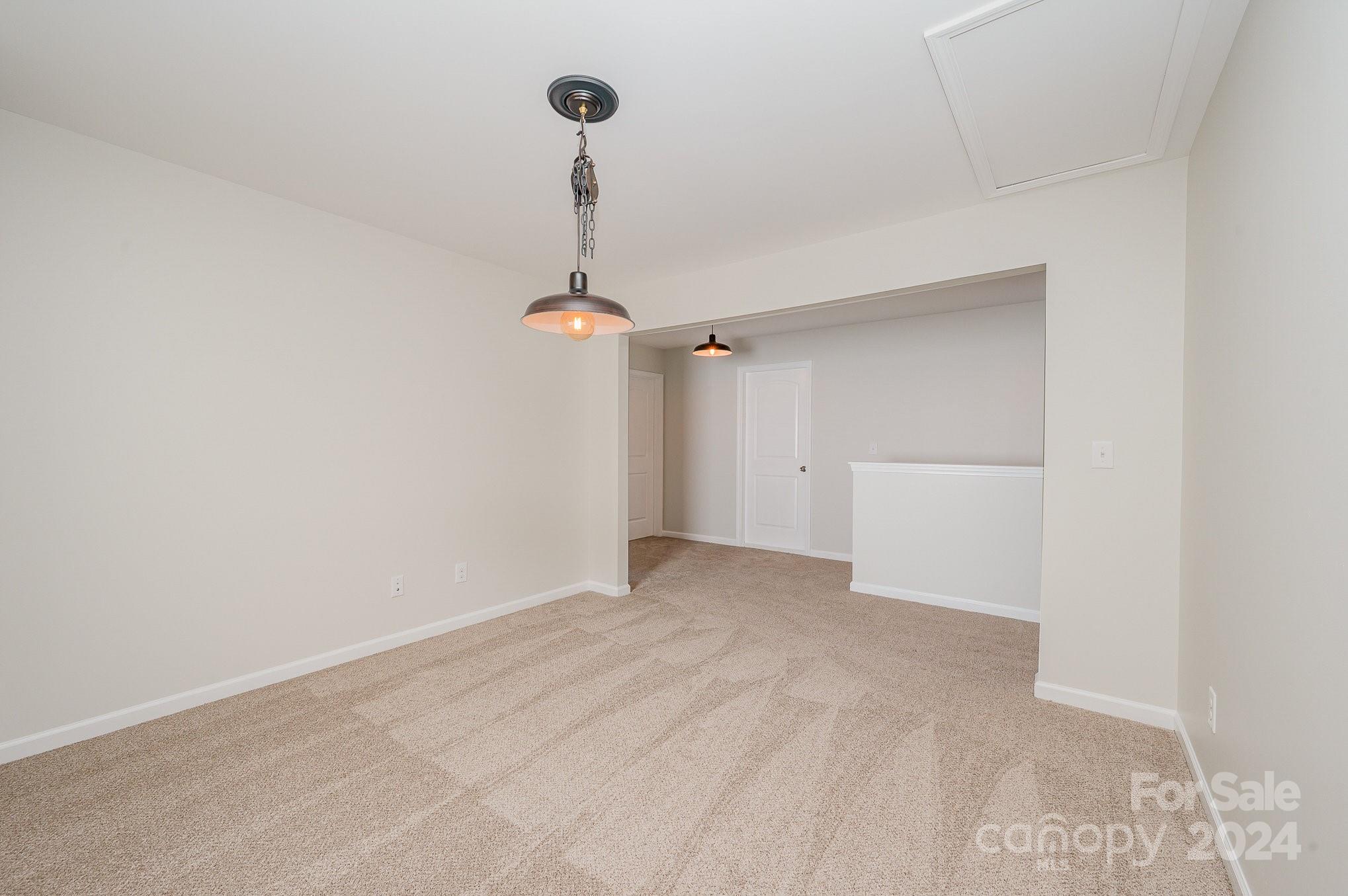 Newport Lakes - Residential