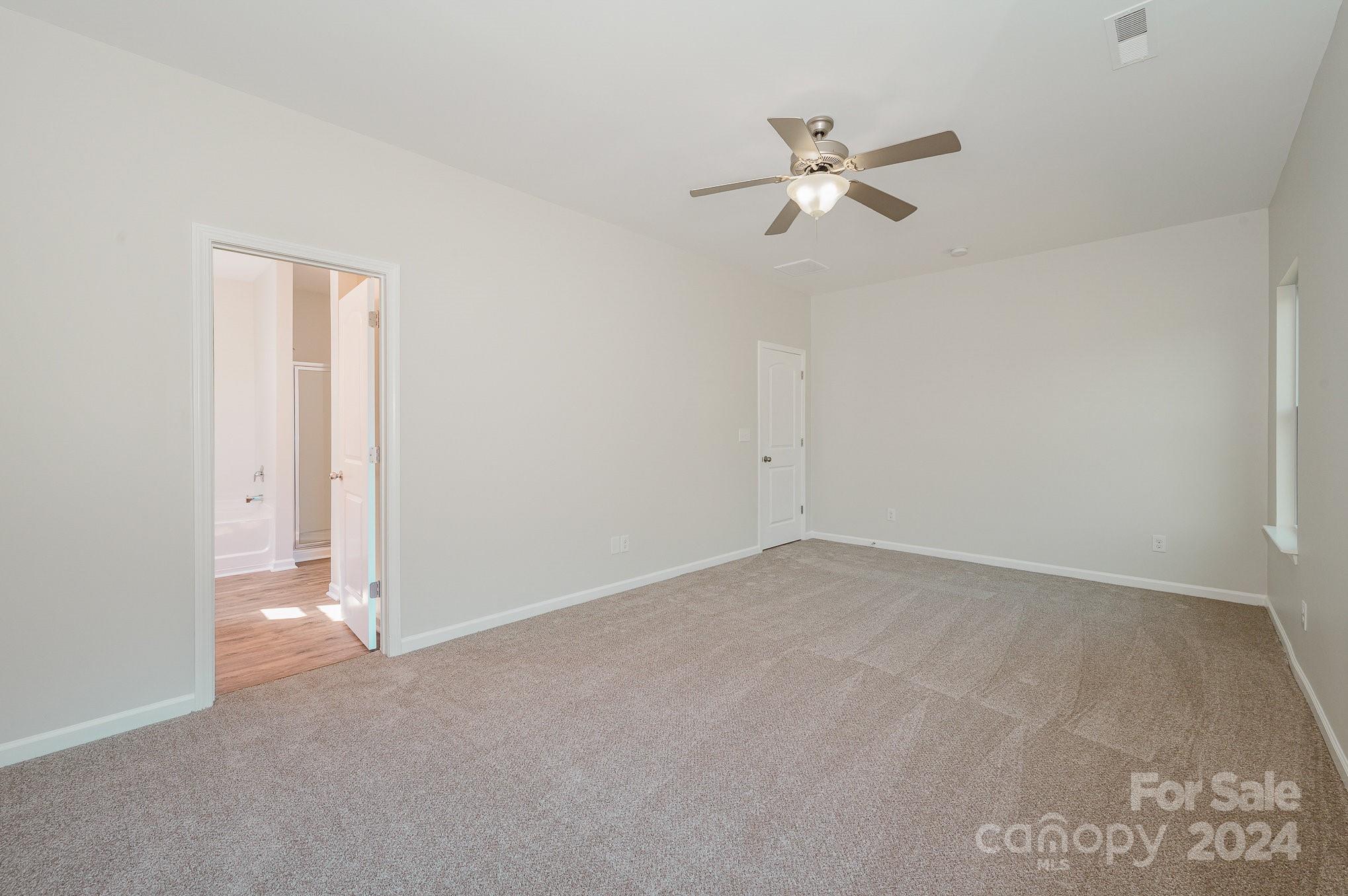 Newport Lakes - Residential