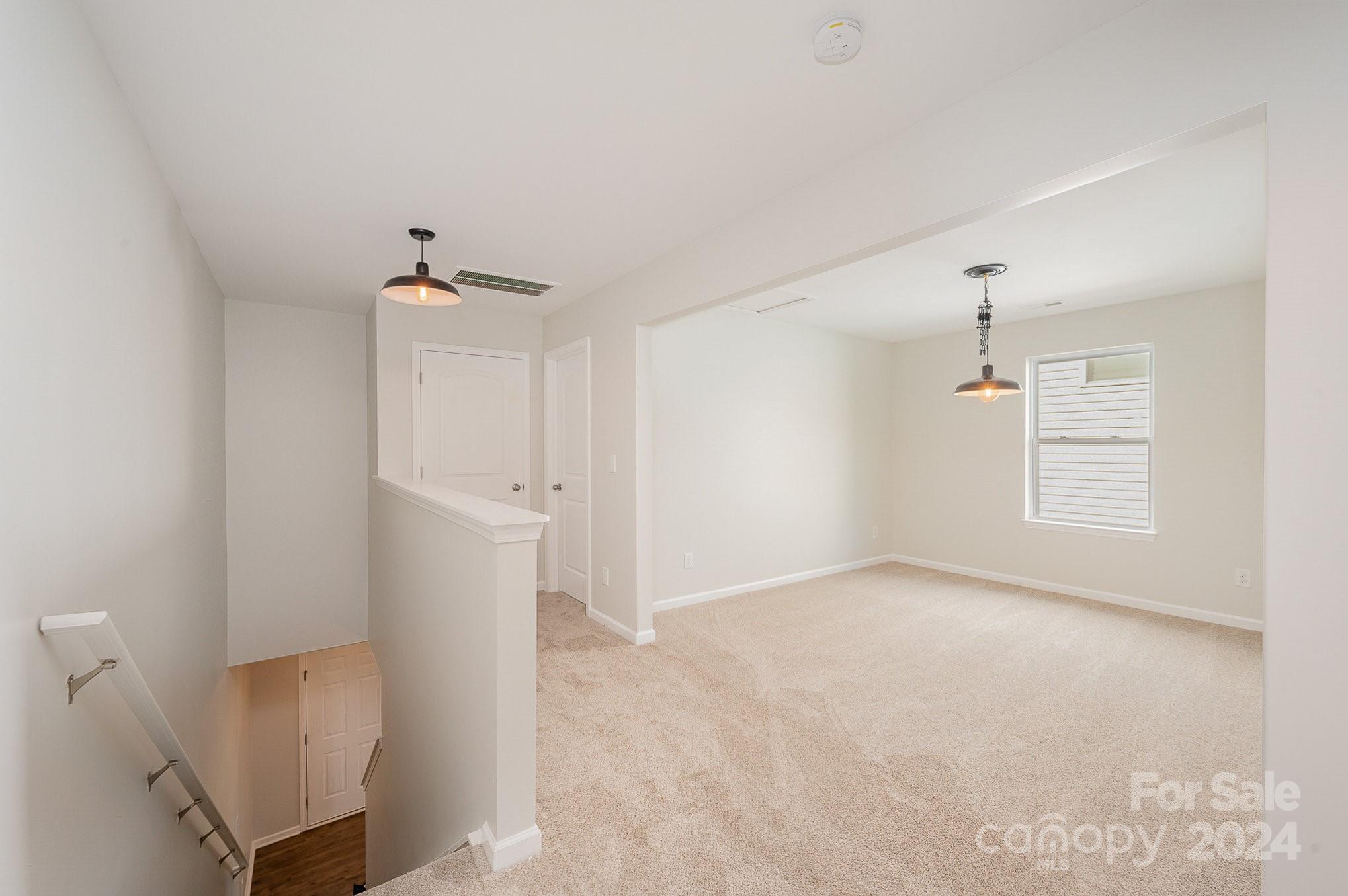 Newport Lakes - Residential