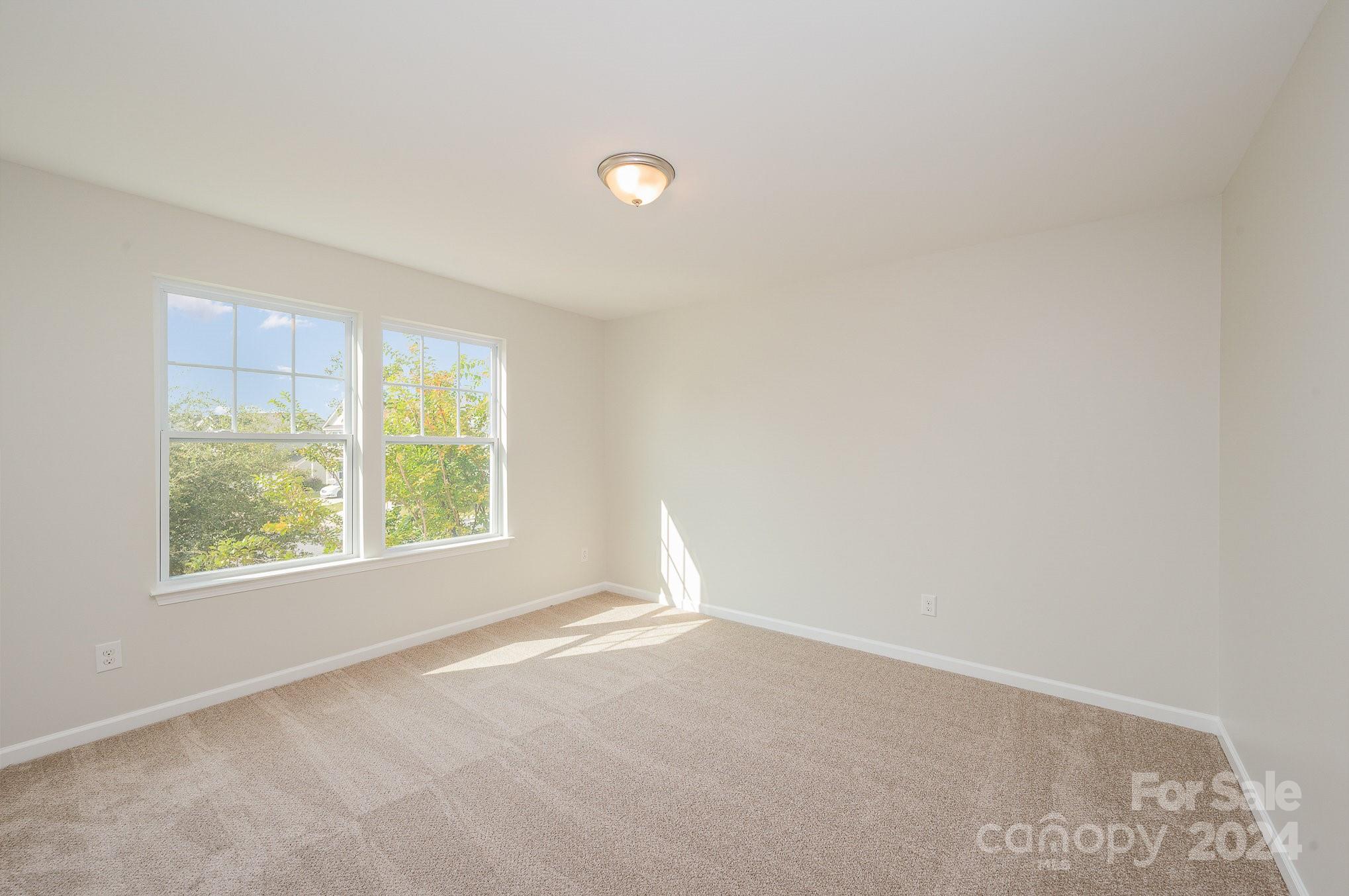 Newport Lakes - Residential