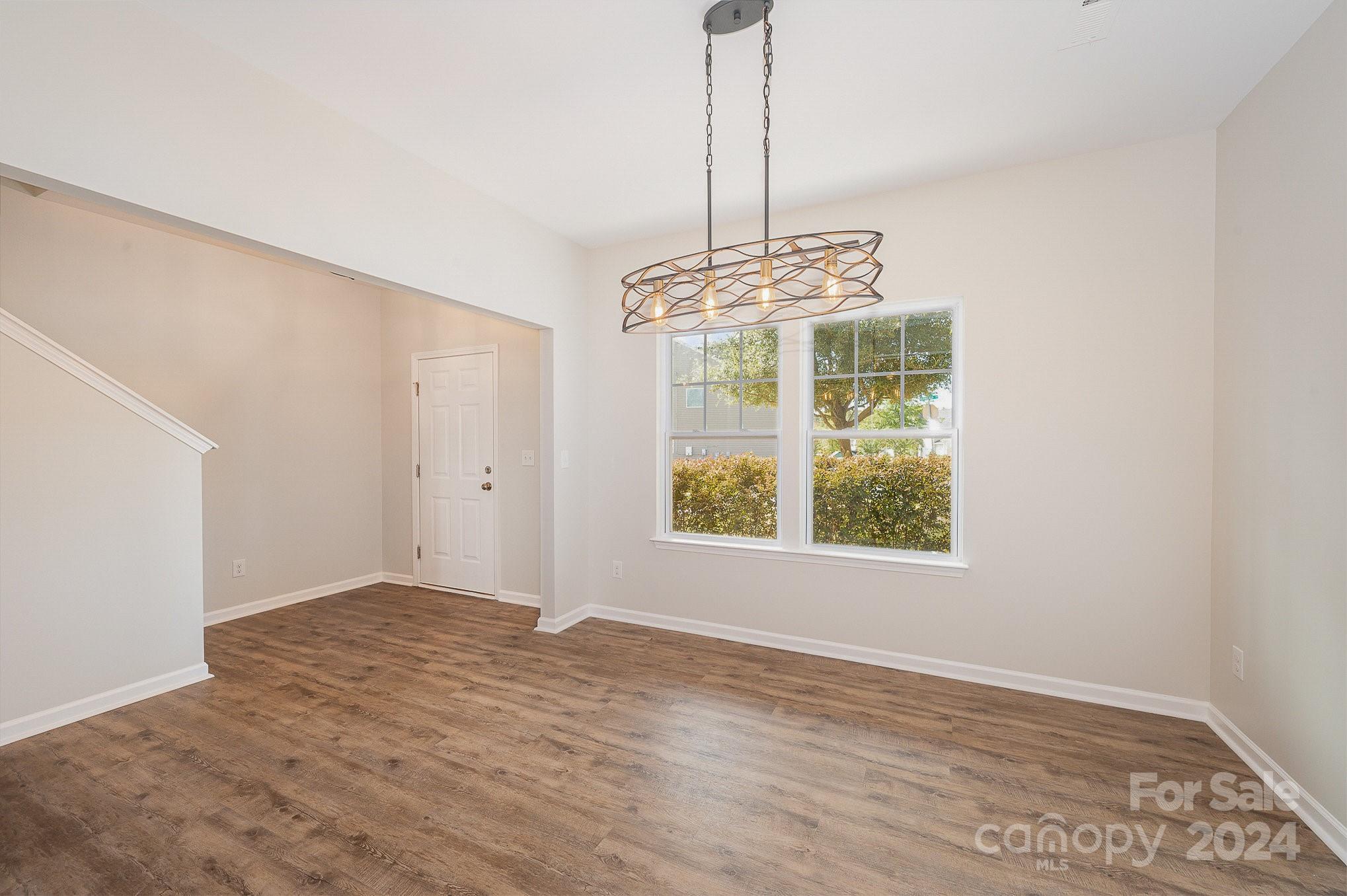 Newport Lakes - Residential