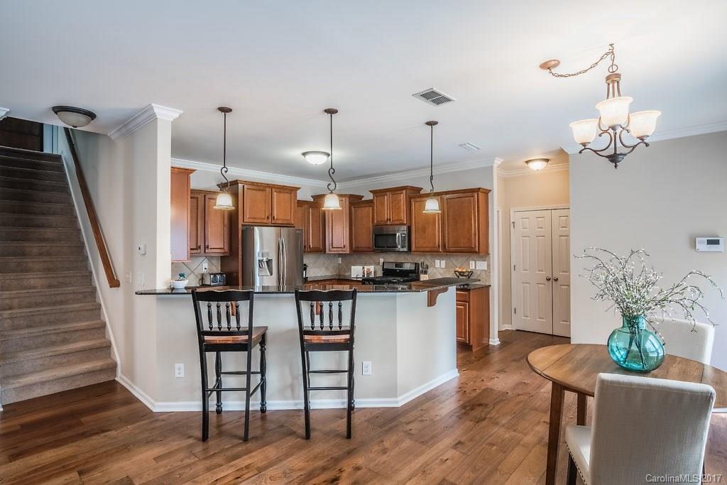 Lake Ridge - Residential