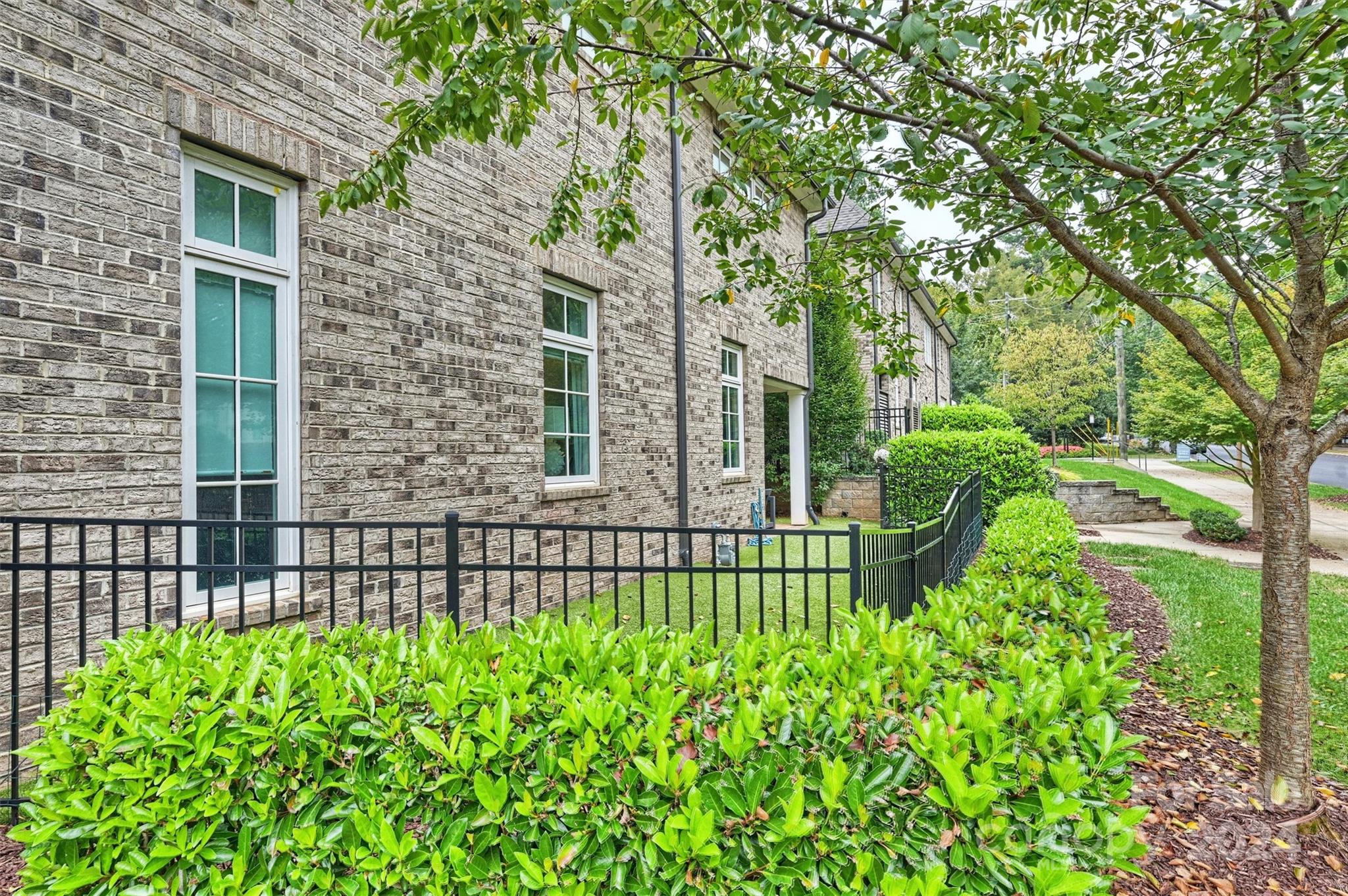 Elizabeth - Residential