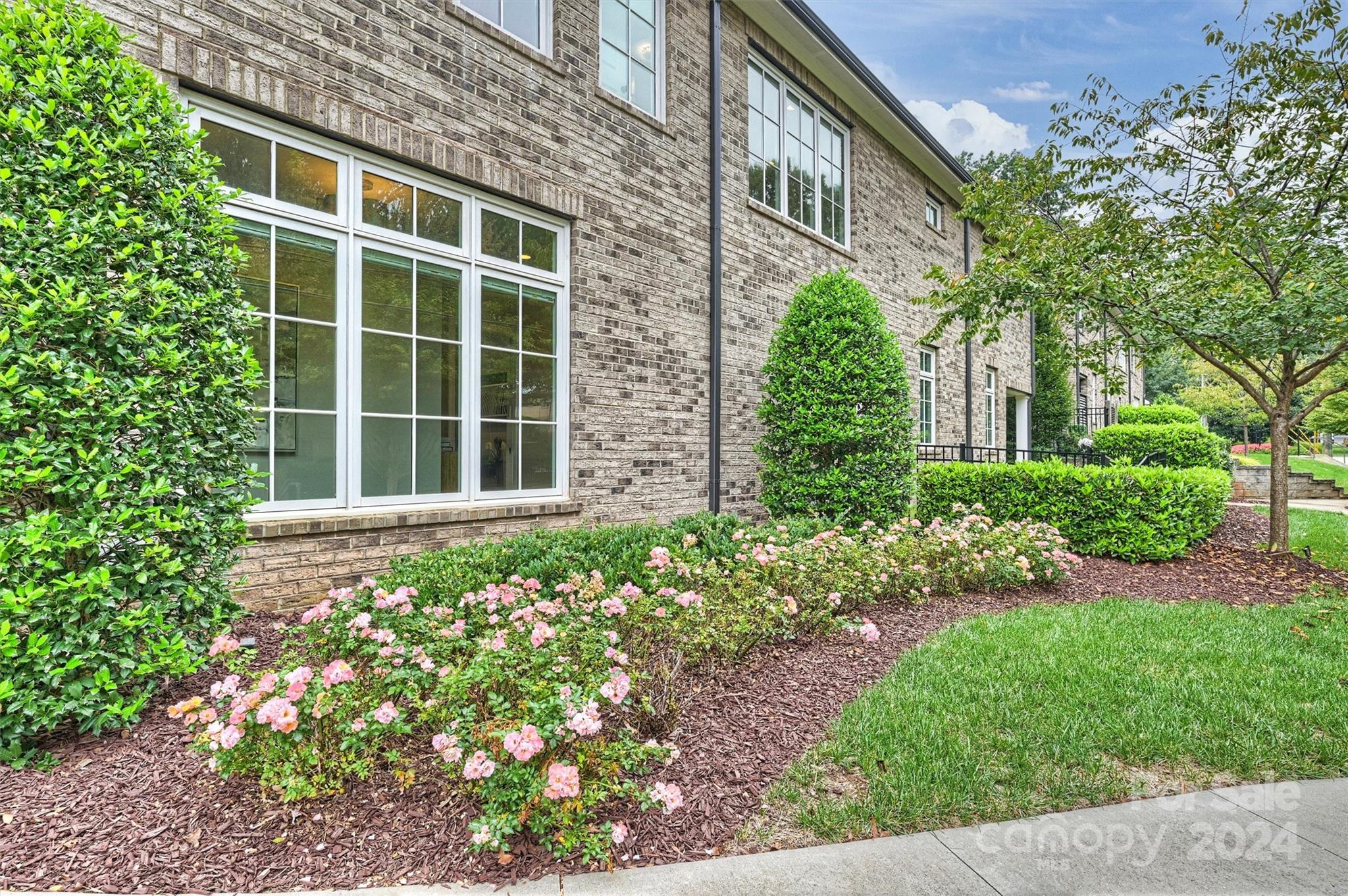 Elizabeth - Residential