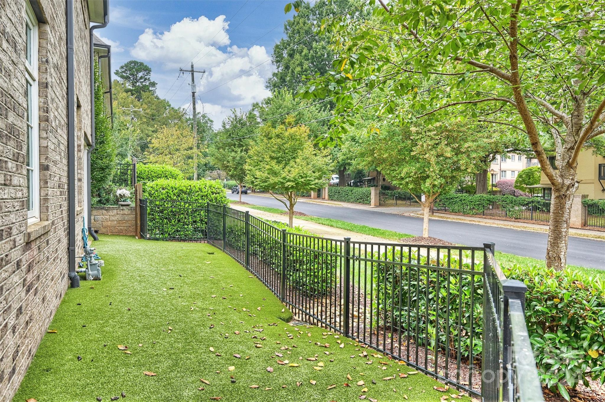 Elizabeth - Residential