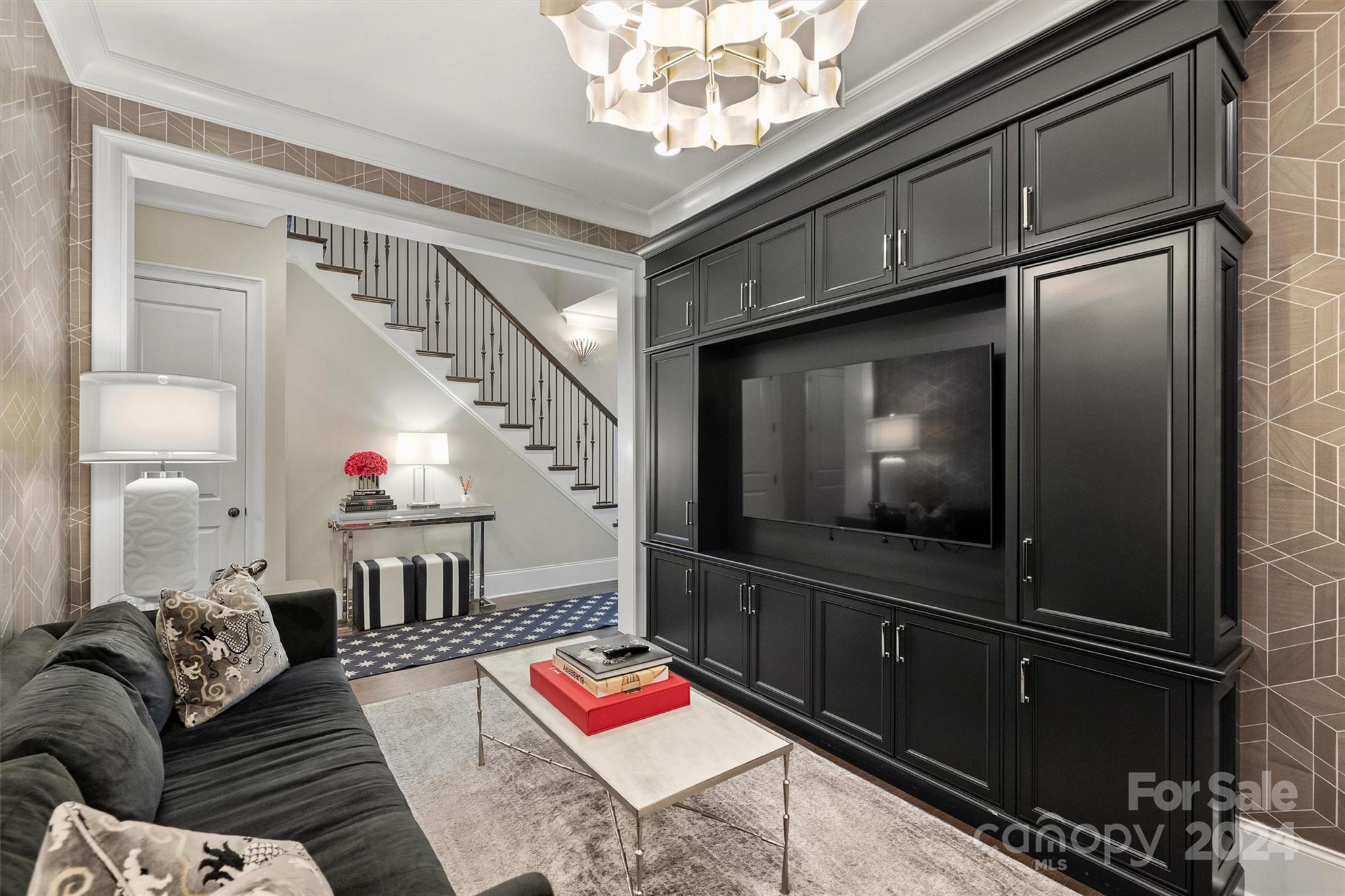 Elizabeth - Residential