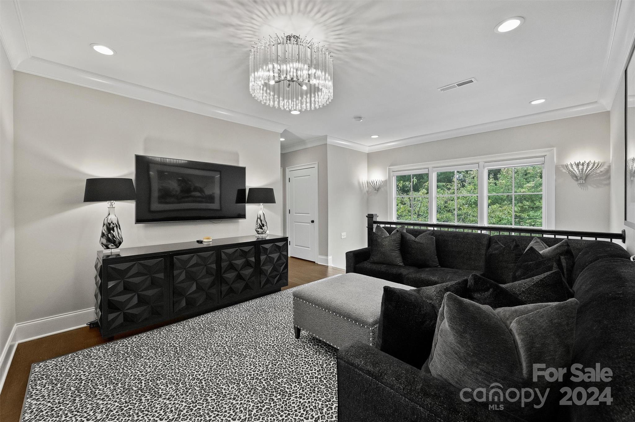 Elizabeth - Residential