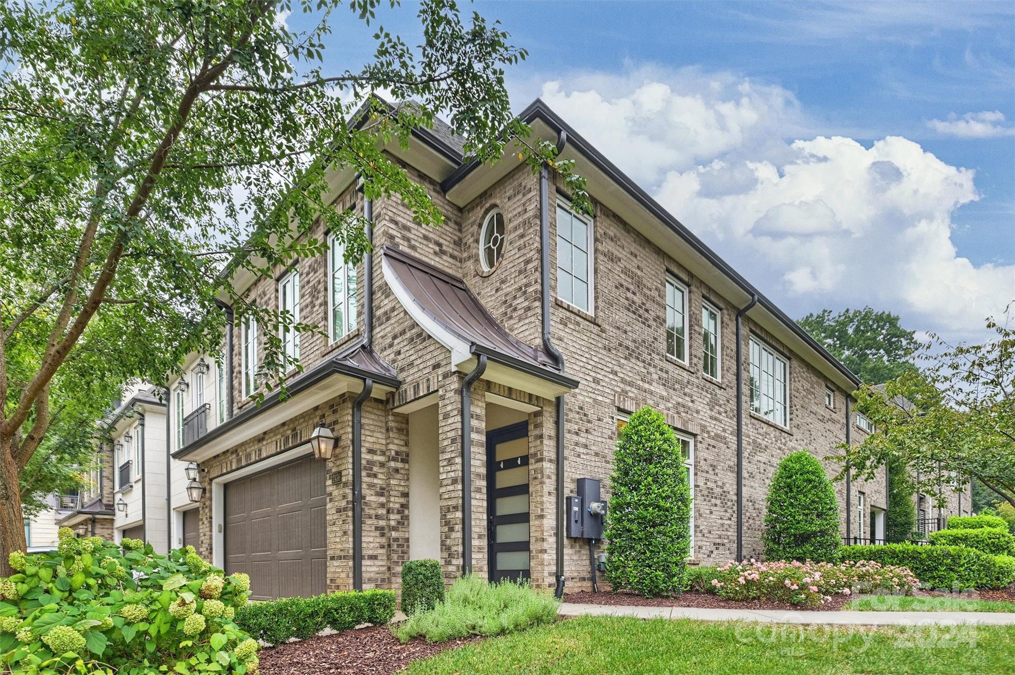 Elizabeth - Residential