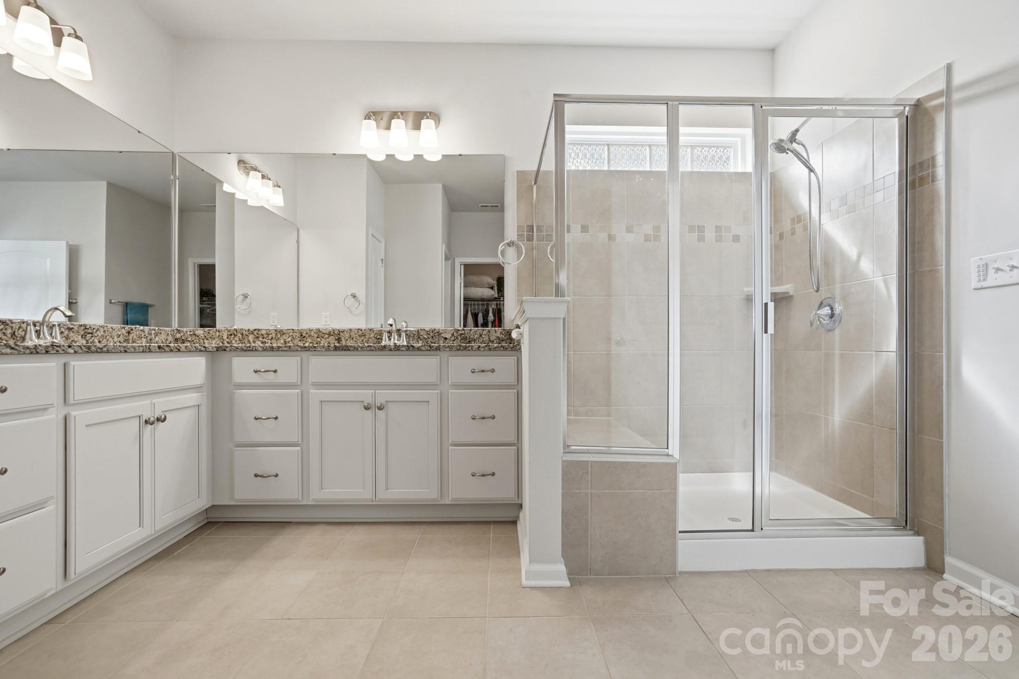 Imagery On Mtn Island - Residential