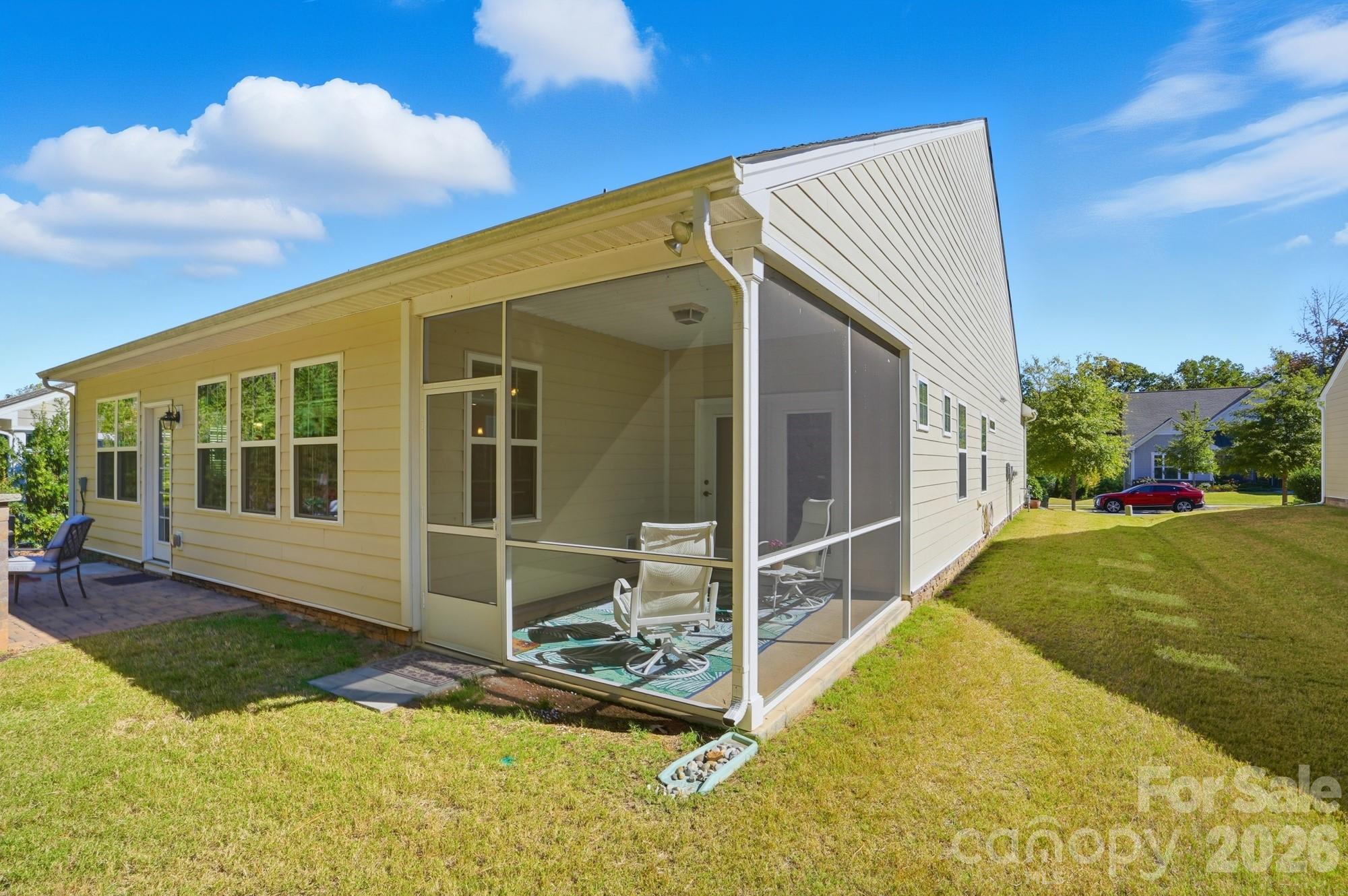 Imagery On Mtn Island - Residential