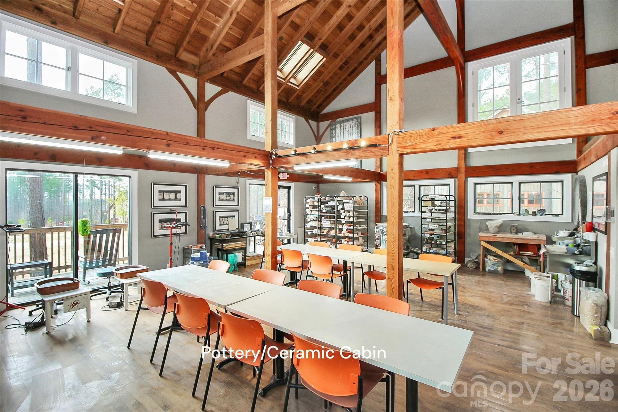 Imagery On Mtn Island - Residential