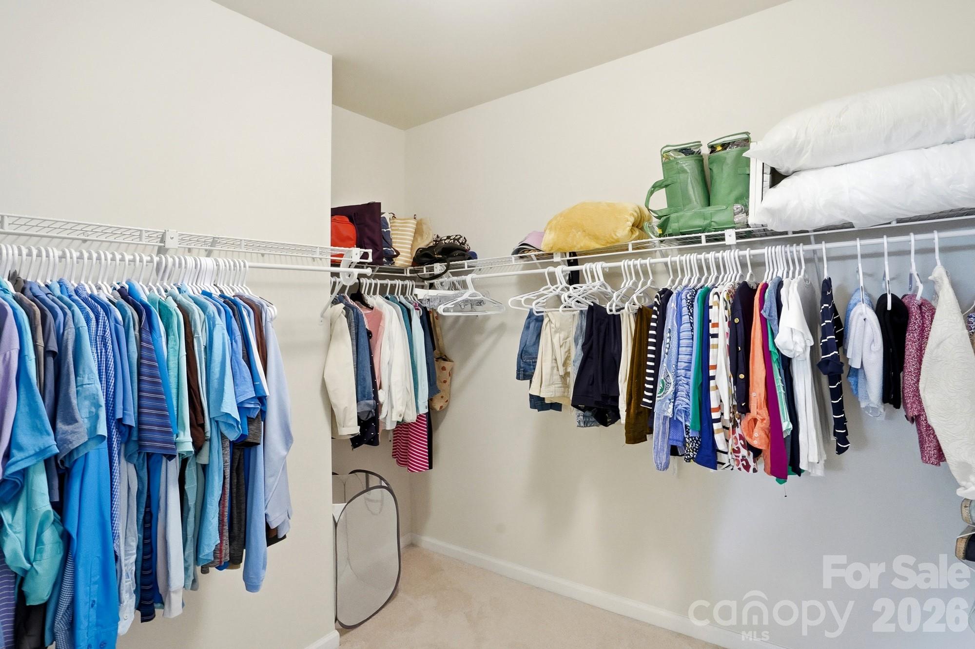 Imagery On Mtn Island - Residential