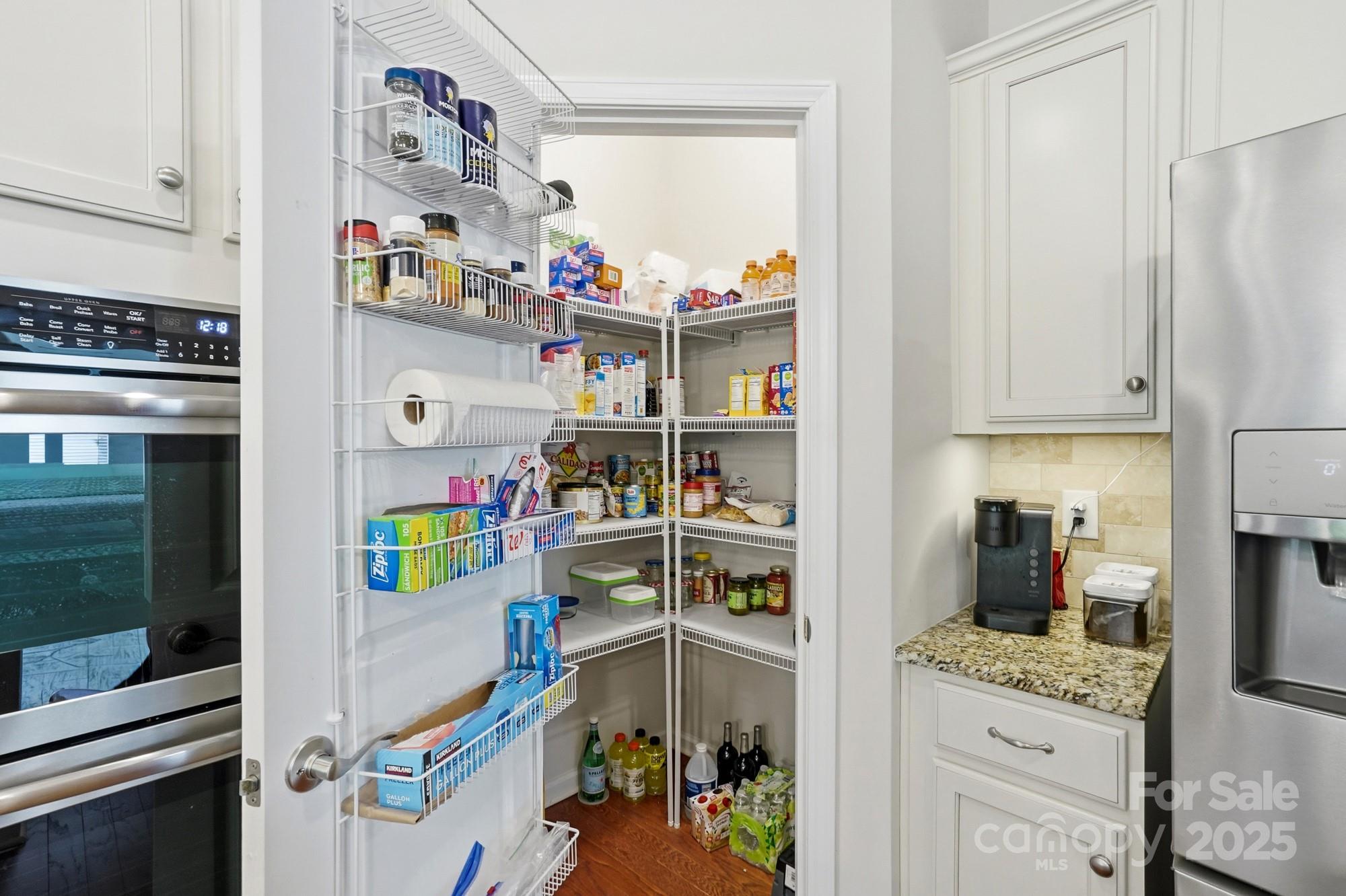 Imagery On Mtn Island - Residential