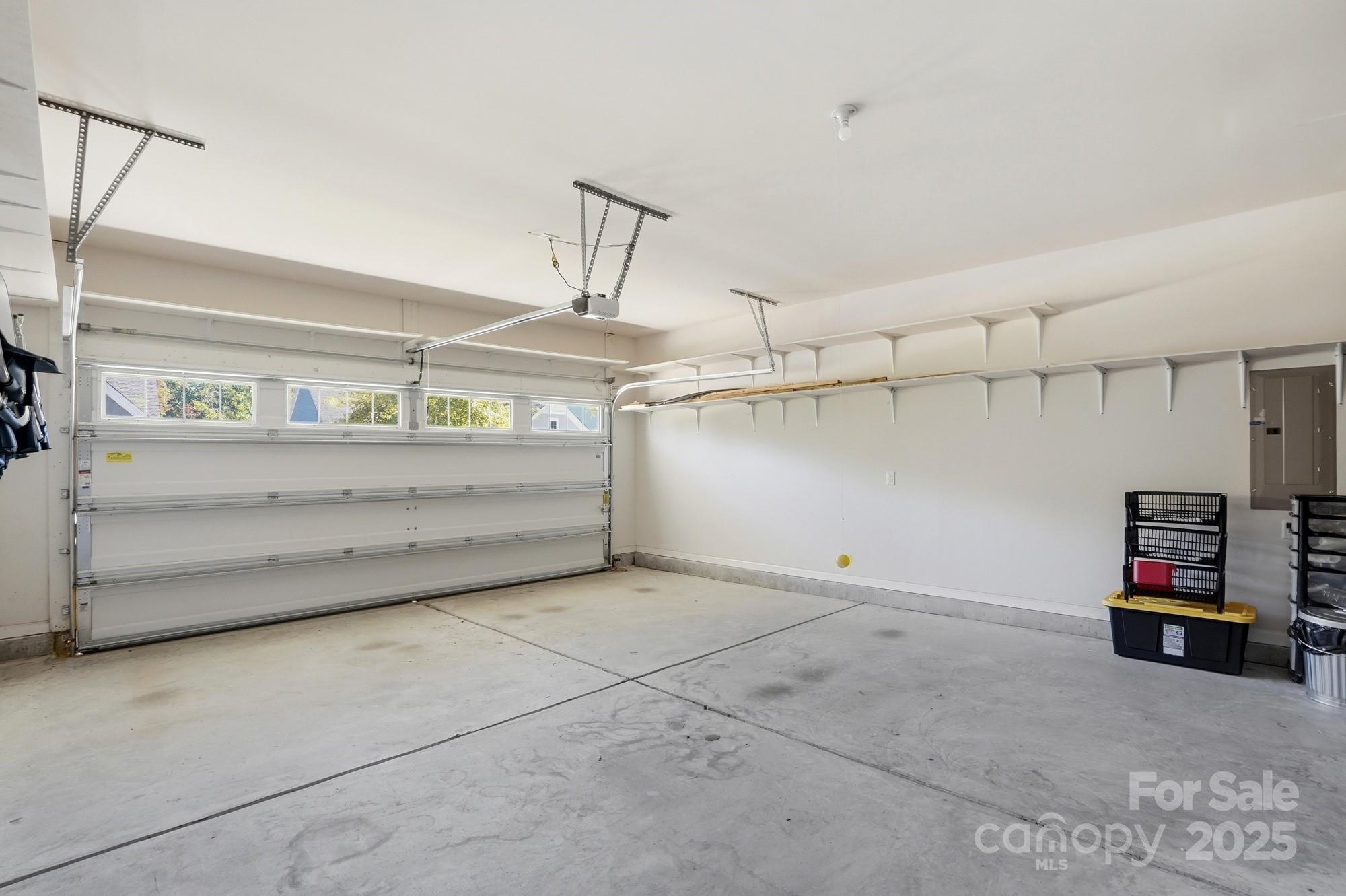 Imagery On Mtn Island - Residential