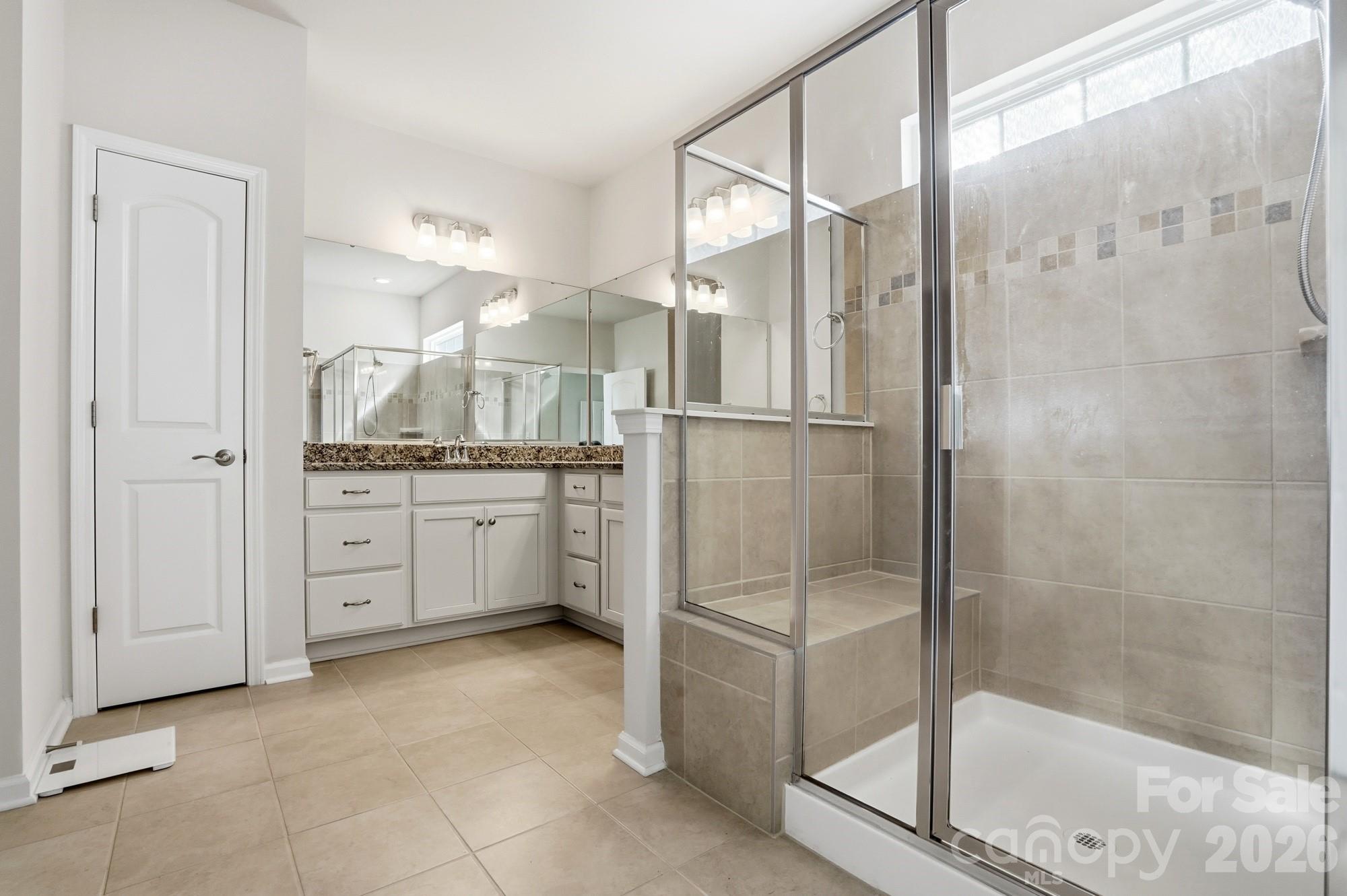 Imagery On Mtn Island - Residential