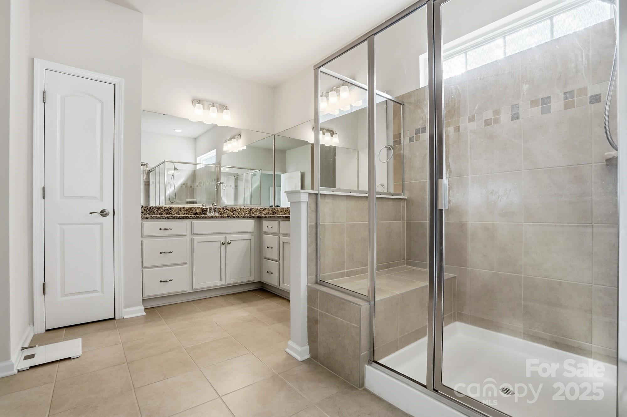 Imagery On Mtn Island - Residential