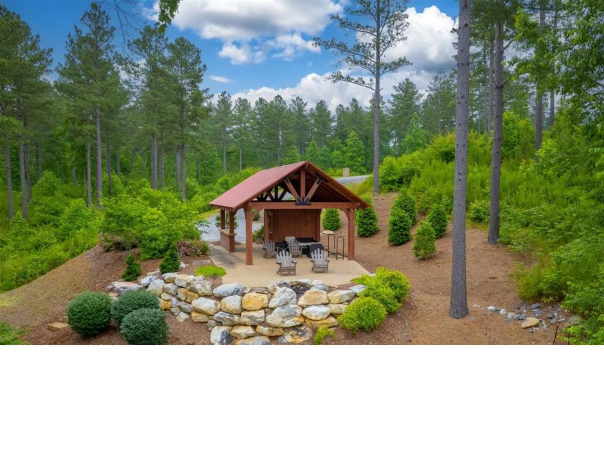 The Waterfront Club - Land