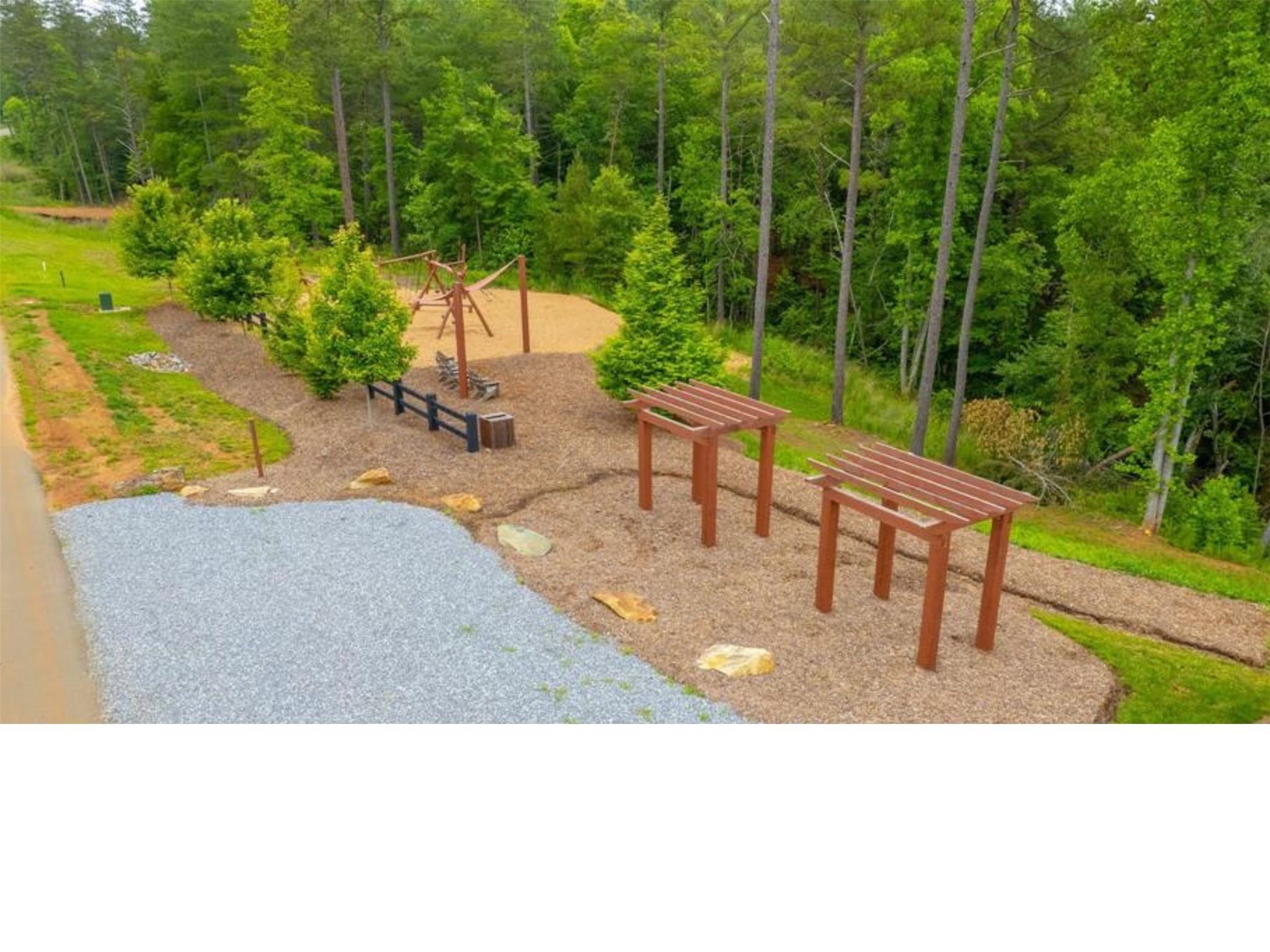 The Waterfront Club - Land