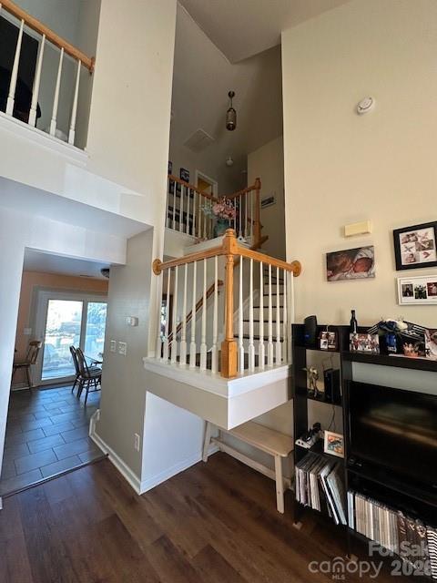 8038 Long House Lane