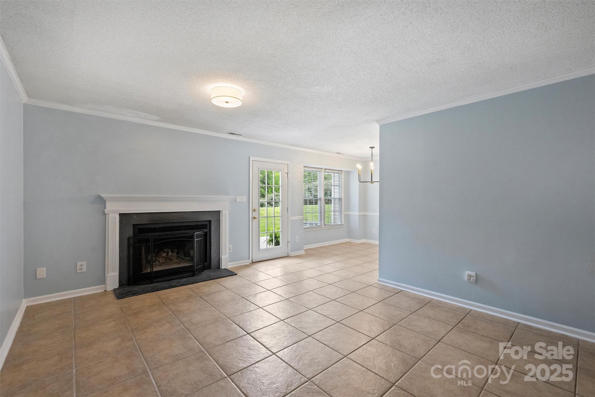 10943 Winterbourne Court