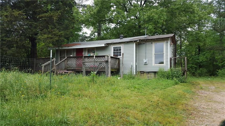 Great investment property. Don't miss this opportunity. Call us today to schedule an appointment.