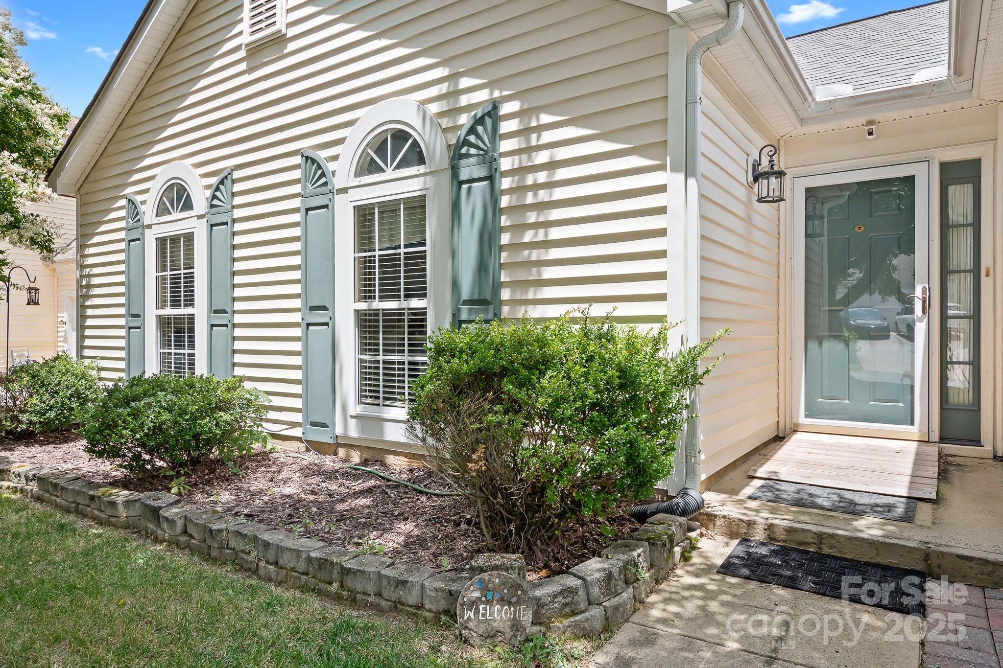 3900 Crimson Wing Drive